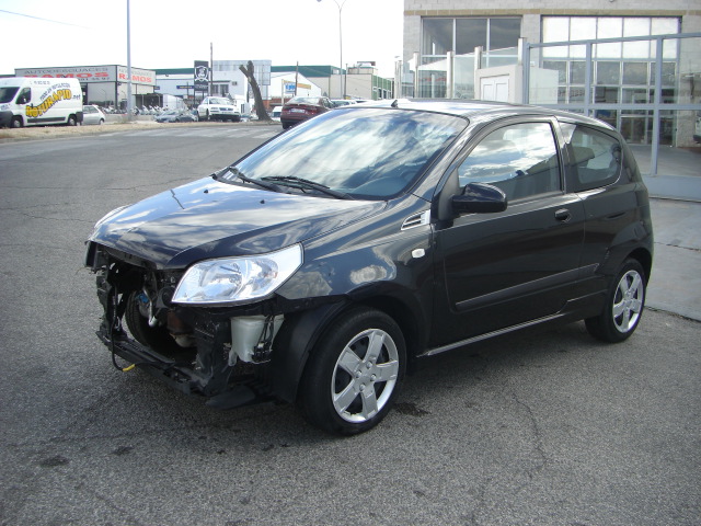 vista delantera izquierda CHEVROLET AVEO 1.2 84CV GASOLINA