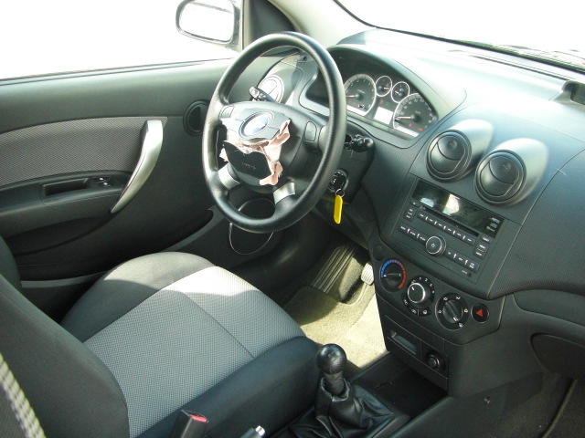 vista salpicadero CHEVROLET AVEO 1.2 84CV GASOLINA
