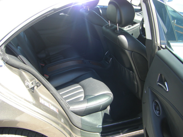 vista interior trasero MERCEDES BENZ CLS 350 CGI 3.5 292CV GASOLINA AUTOMATICO