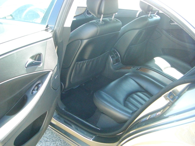 vista interior trasero 2 MERCEDES BENZ CLS 350 CGI 3.5 292CV GASOLINA AUTOMATICO