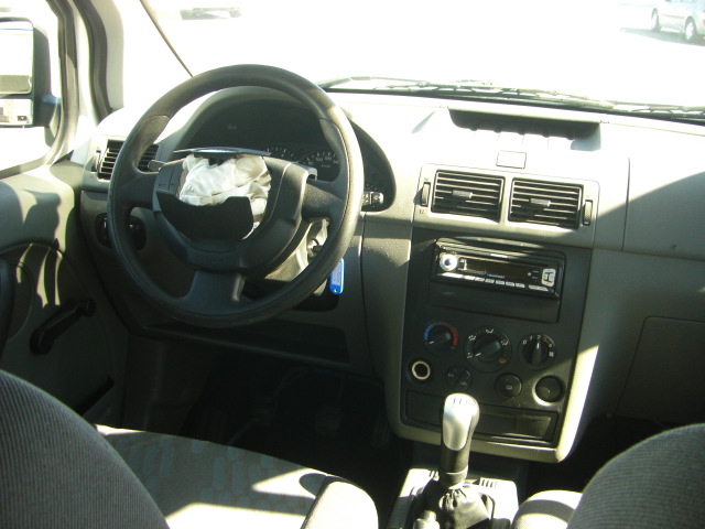 vista salpicadero FORD TRANSIT CONET TOURNEO COMBI 1.8 TDCI 75CV