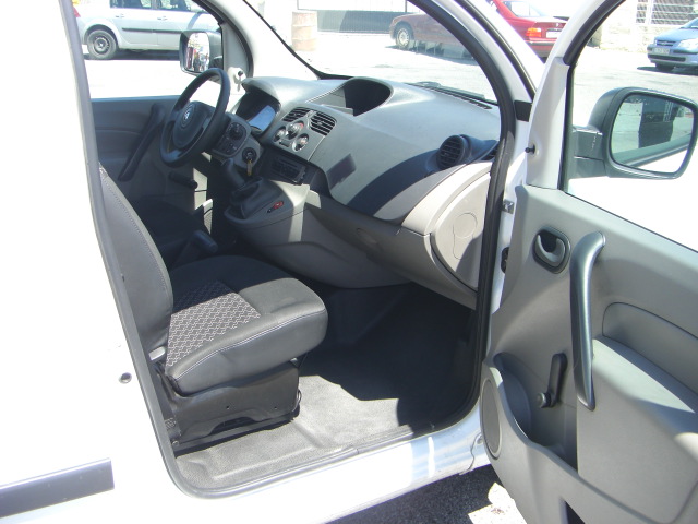 vista interior derecho RENAULT KANGOO CONFORT FURGON 1.5 DCI 70CV