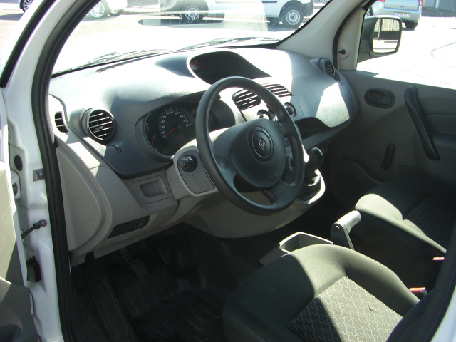 vista salpicadero RENAULT KANGOO 1.5 DCI 70CV FURGON 
