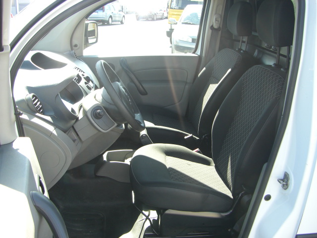 vista interior izquierdo RENAULT KANGOO 1.5 DCI 70CV FURGON 