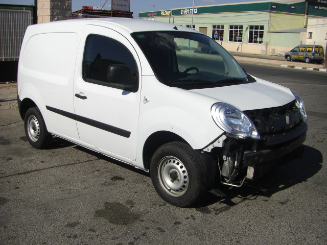vista delantera derecha RENAULT KANGOO 1.5 DCI 70CV FURGON 