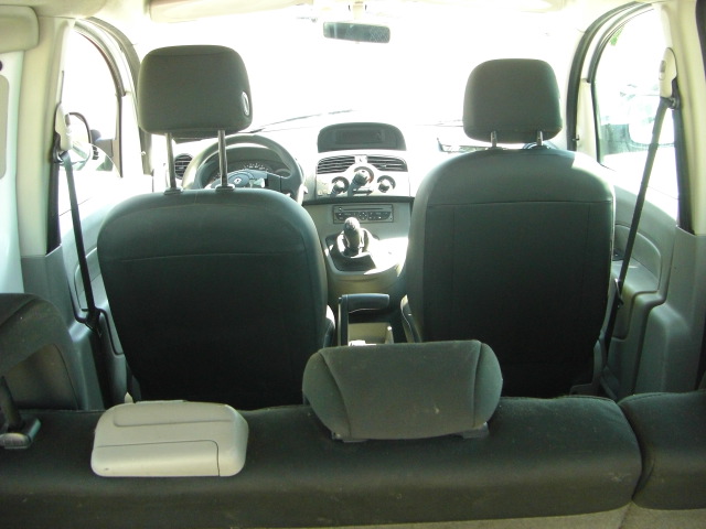 vista interior 2 RENAULT KANGOO COMBI 1.5 DCI 70CV