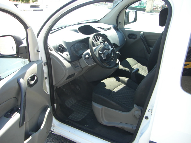 vista interior izquierdo RENAULT KANGOO COMBI 1.5 DCI 70CV