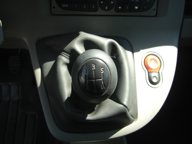 vista cambio RENAULT KANGOO COMBI 1.5 DCI 70CV