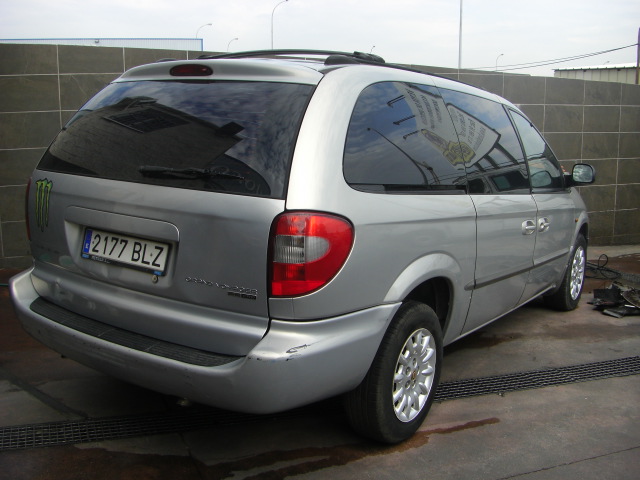 vista trasera derecha CRYSLER VOYAGER 2.5 SE CRD 141CV 7PLAZAS