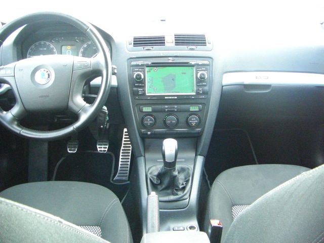 vista salpicadero SKODA OCTAVIA SCOUT 2.0 TDI 140CV 4X4