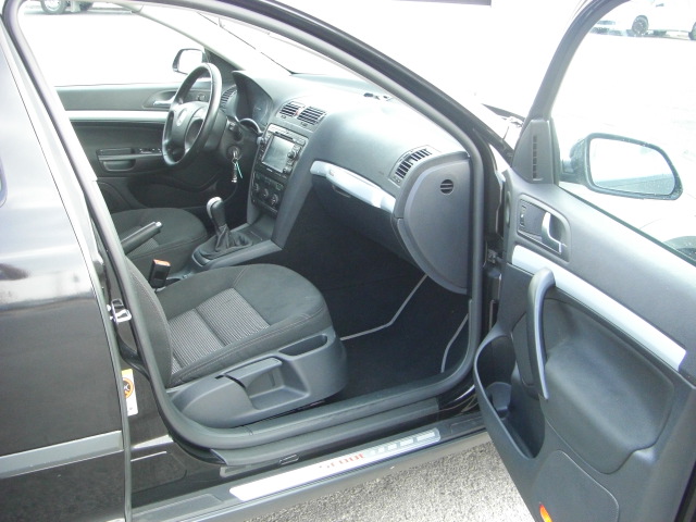 vista interior derecho SKODA OCTAVIA SCOUT 2.0 TDI 140CV 4X4