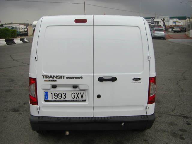 vista trasera FORD TOURNEO CONNECT 1.8 TDCI 75CV 