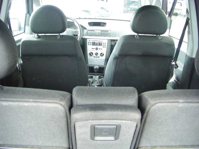 vista interior 2 OPEL MERIVA 1.7 CDTI 100CV 