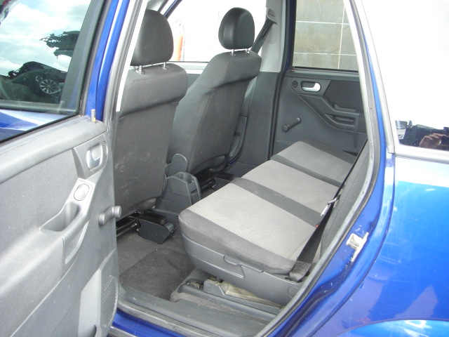vista interior trasero 2 OPEL MERIVA 1.7 CDTI 100CV 