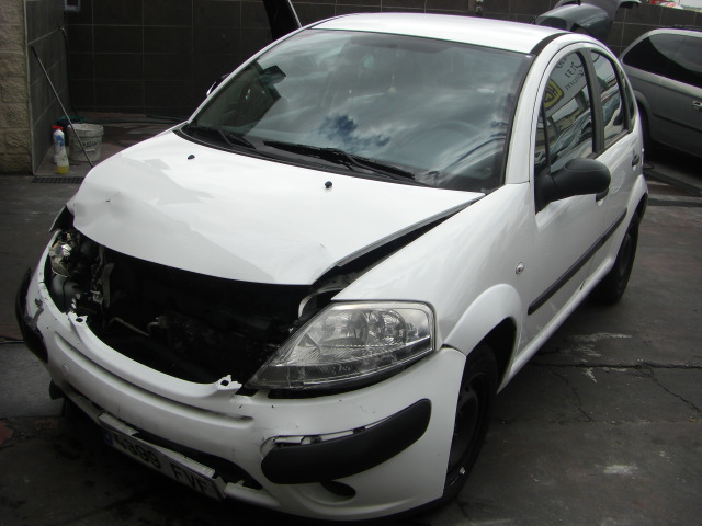 vista delantera izquierda CITROEN C-3 1.4 HDI FURIO 70CV