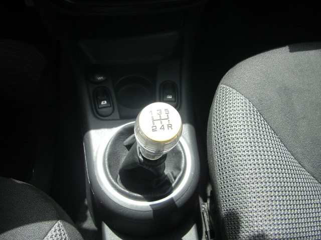 vista cambio CITROEN C-3 1.4 HDI FURIO 70CV