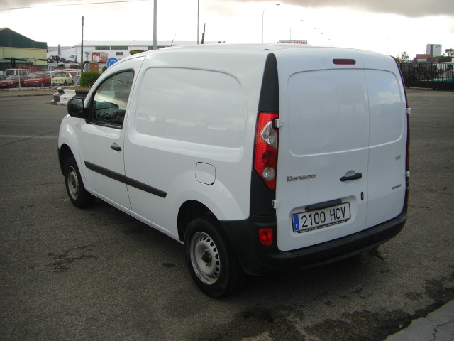 vista trasera izquierda RENAULT KANGOO INDUSTRIAL 1.5 DCI 70CV