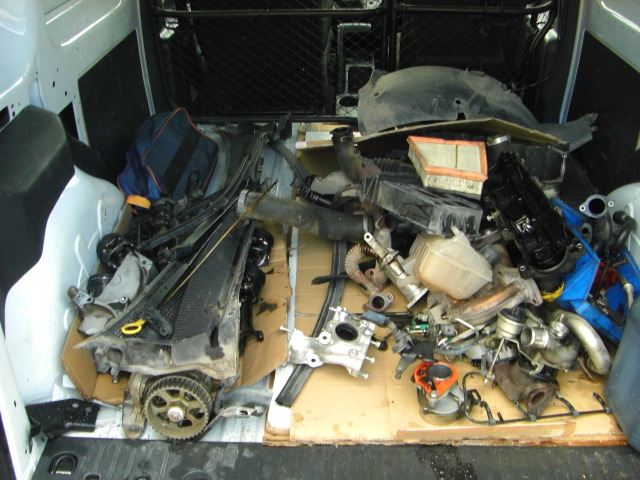 vista pezas desmomntadas RENAULT KANGOO INDUSTRIAL 1.5 DCI 70CV