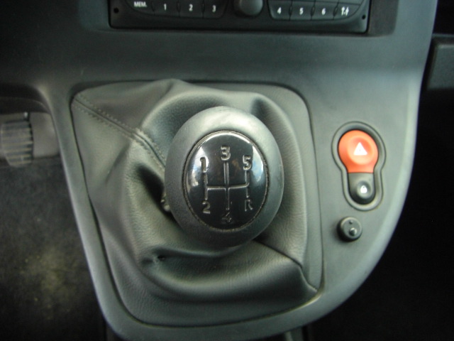 vista cambio RENAULT KANGOO INDUSTRIAL 1.5 DCI 70CV