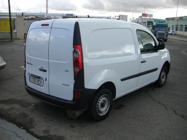 vista trasera derecha RENAULT KANGOO INDUSTRIAL 1.5 DCI 70CV