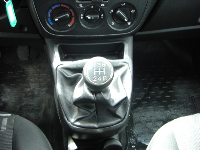 vista cambio FIAT FIORINO CARGO 1.3 MULTIJET 75CV