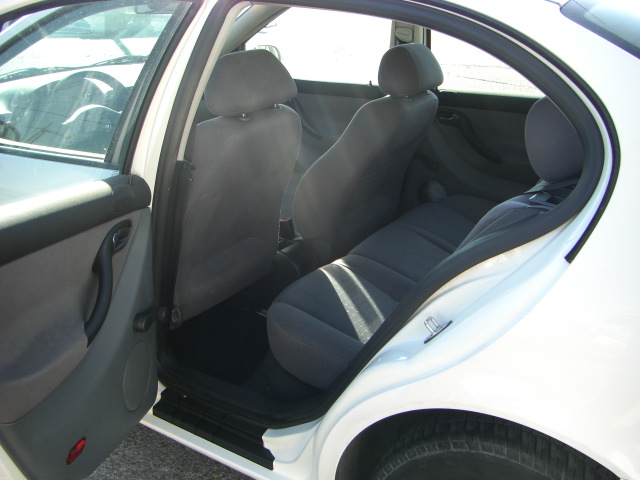 vista interior trasero SEAT TOLEDO 1.9 TDI 90CV