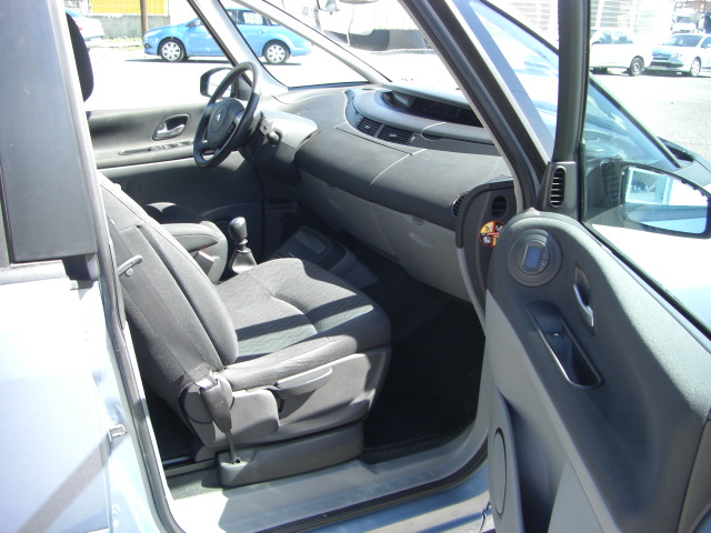vista interior derecho RENAULT ESPACE 2.2 DCI 150CV 7PLAZAS