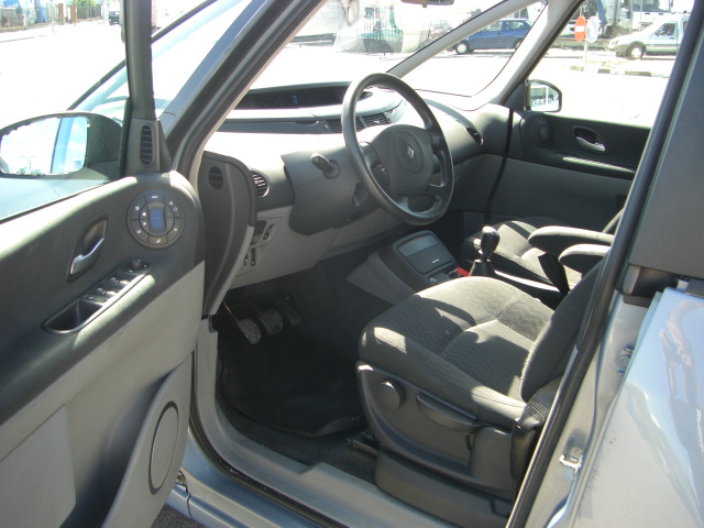 vista interior izquierdoRENAULT ESPACE 2.2 DCI 150CV 7PLAZAS 