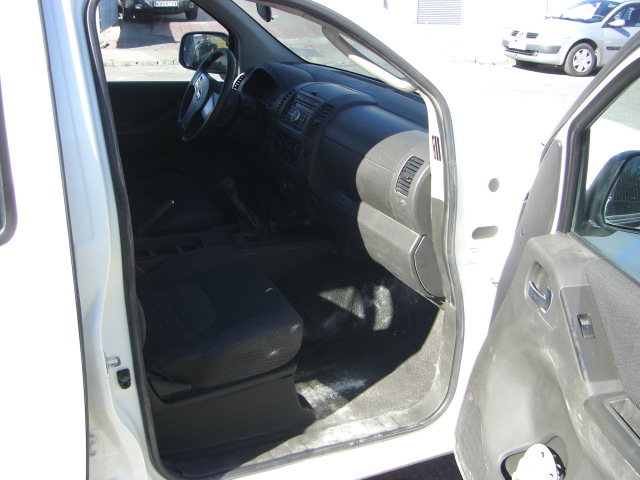 NISSAN NAVARA 4X4 2.5 DCI 190CV CONFORT DOBLE CABINA