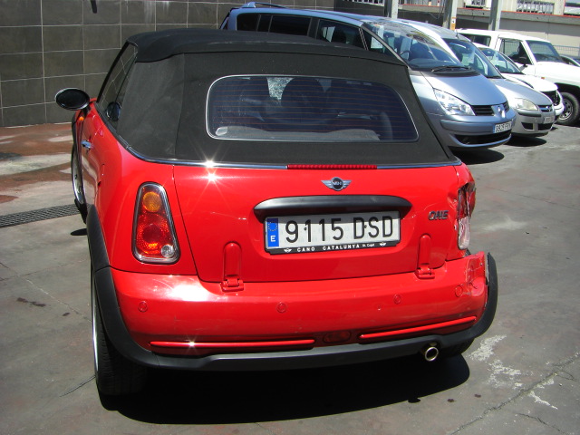 vista trasera MINI ONE CABRIO 1.6 GASOLINA 90CV