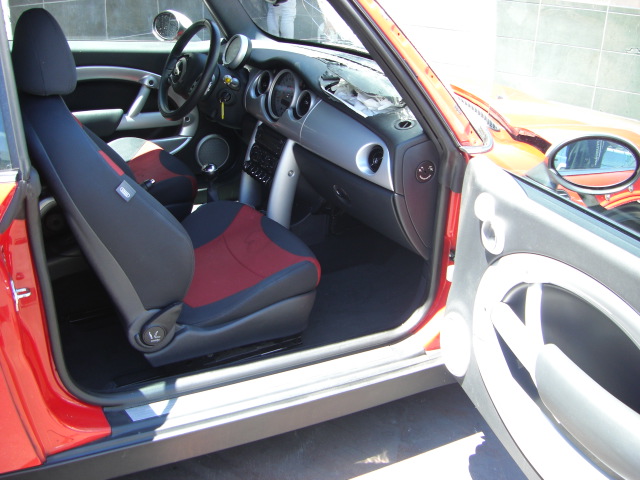 vista interior derecho MINI ONE CABRIO 1.6 GASOLINA 90CV