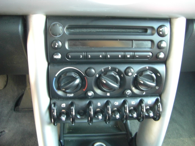 vista cd y a/c MINI ONE CABRIO 1.6 GASOLINA 90CV