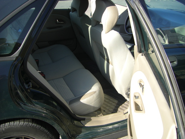 vista interior trasero 2 VOLVO S40 1.8 GASOLINA 122CV