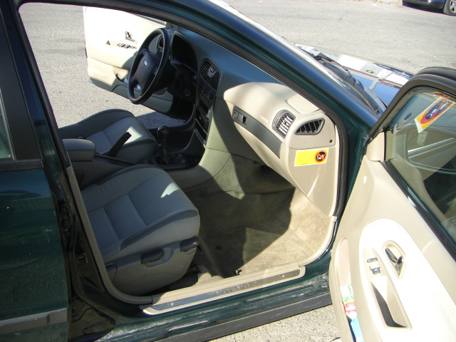 vista interior derecho VOLVO S40 1.8 GASOLINA 122CV