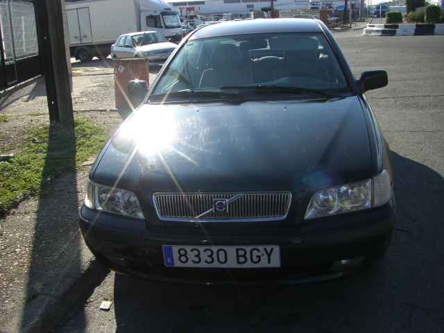 vista delantera vista salpicadero VOLVO S40 1.8 GASOLINA 122CV