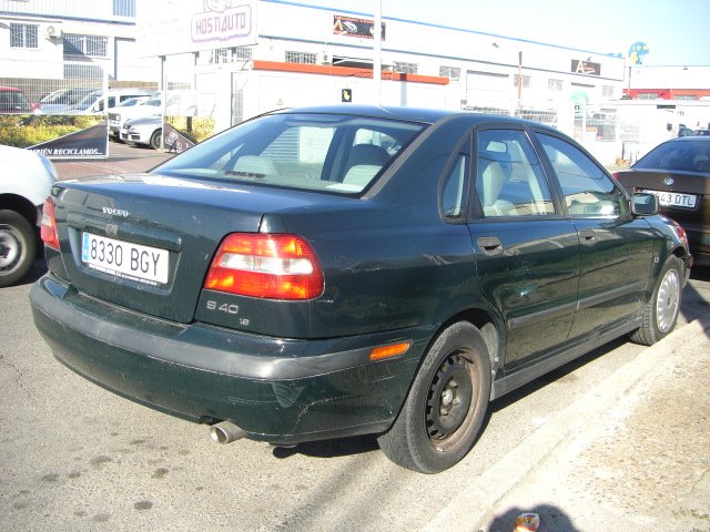 vista trasera derecha vista salpicadero VOLVO S40 1.8 GASOLINA 122CV