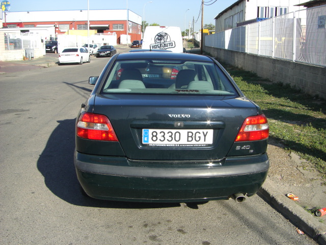 vista trasera vista salpicadero VOLVO S40 1.8 GASOLINA 122CV