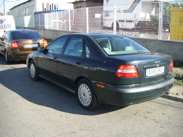 vista salpicadero VOLVO S40 1.8 GASOLINA 122CV
