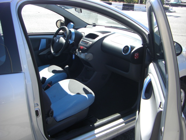 PEUGEOT 107 1.0 GASOLINA 68CV