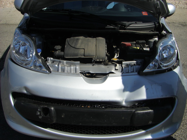 vista motor PEUGEOT 107 1.0 GASOLINA 68CV