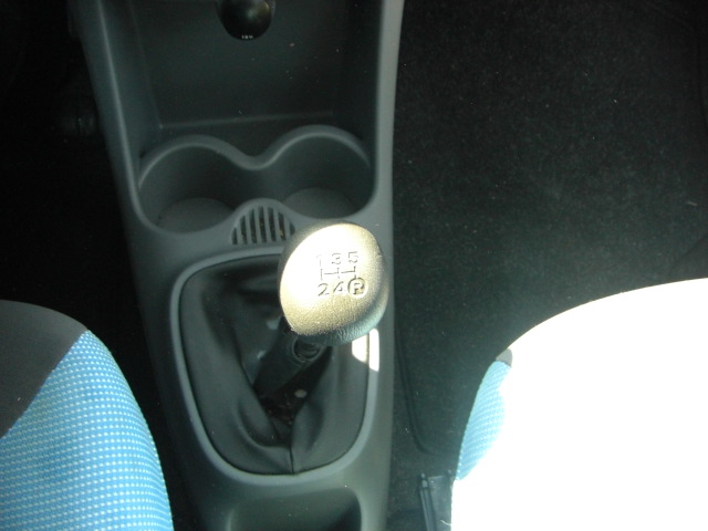 vista cambio PEUGEOT 107 1.0 GASOLINA 68CV