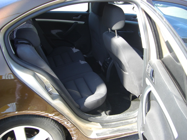 vista interior trasero 2 SKODA OCTAVIA 1.9 TDI 105CV