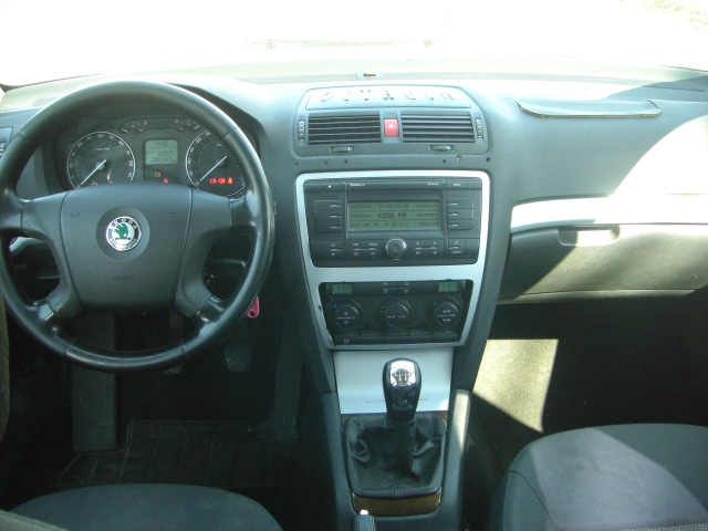 vista salpicadero SKODA OCTAVIA 1.9 TDI 105CV