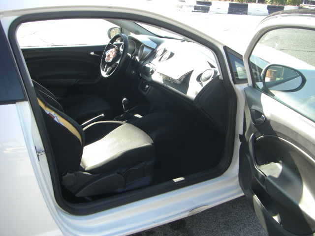 vista interior derecho SEAT IBIZA 1.9 TDI SPORT 105CV