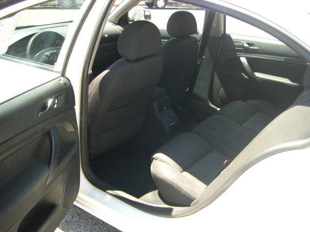 vista interior trasero 2 SKODA SUPERB 1.9 TDI 105CV