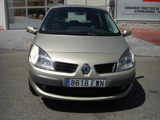 vista delantera RENAULT SCENIC 1.5 DCI DINAMIQUE 105CV