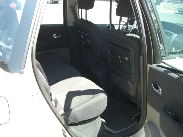 vista interior trasero RENAULT SCENIC 1.5 DCI DINAMIQUE 105CV