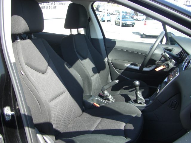 PEUGEOT 308 1.6 HDI 90CV