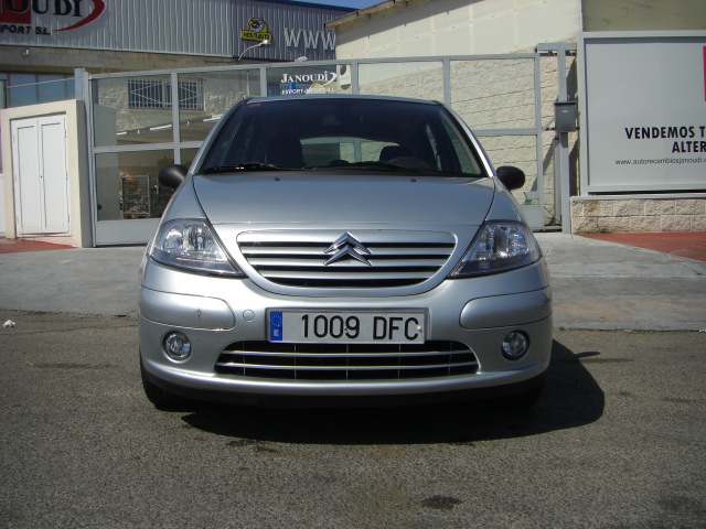 vista delantera CITROEN C-3 1.4 GASOLINA 88CV AUTOMATICO