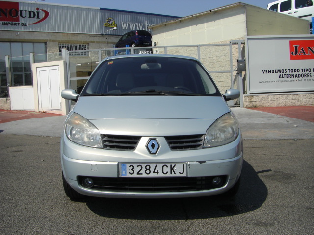 vista delantera RENAULT MEGANE SCENIC 1.9 DCI 120CV